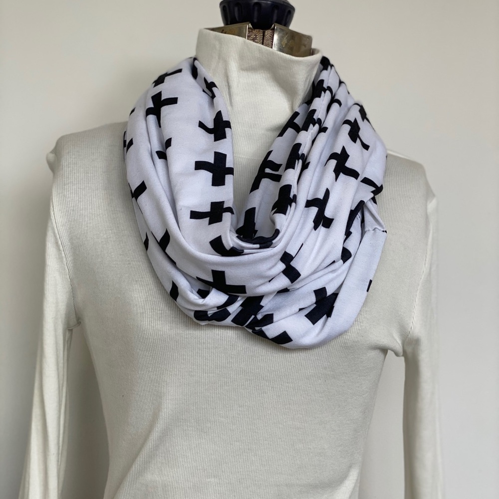 Infinity scarf